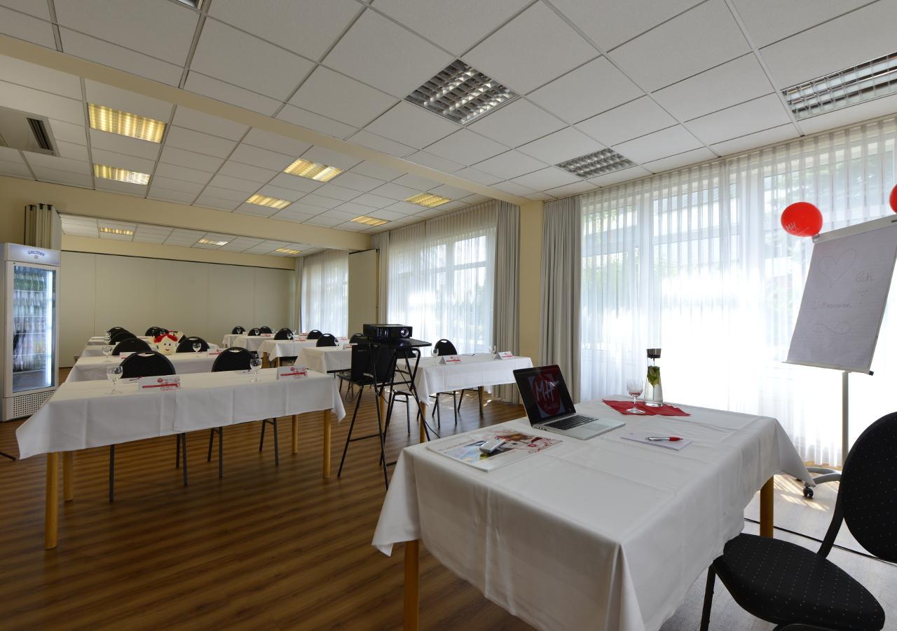 Michel Hotel Frankfurt Airport Rüsselsheim Kültér fotó