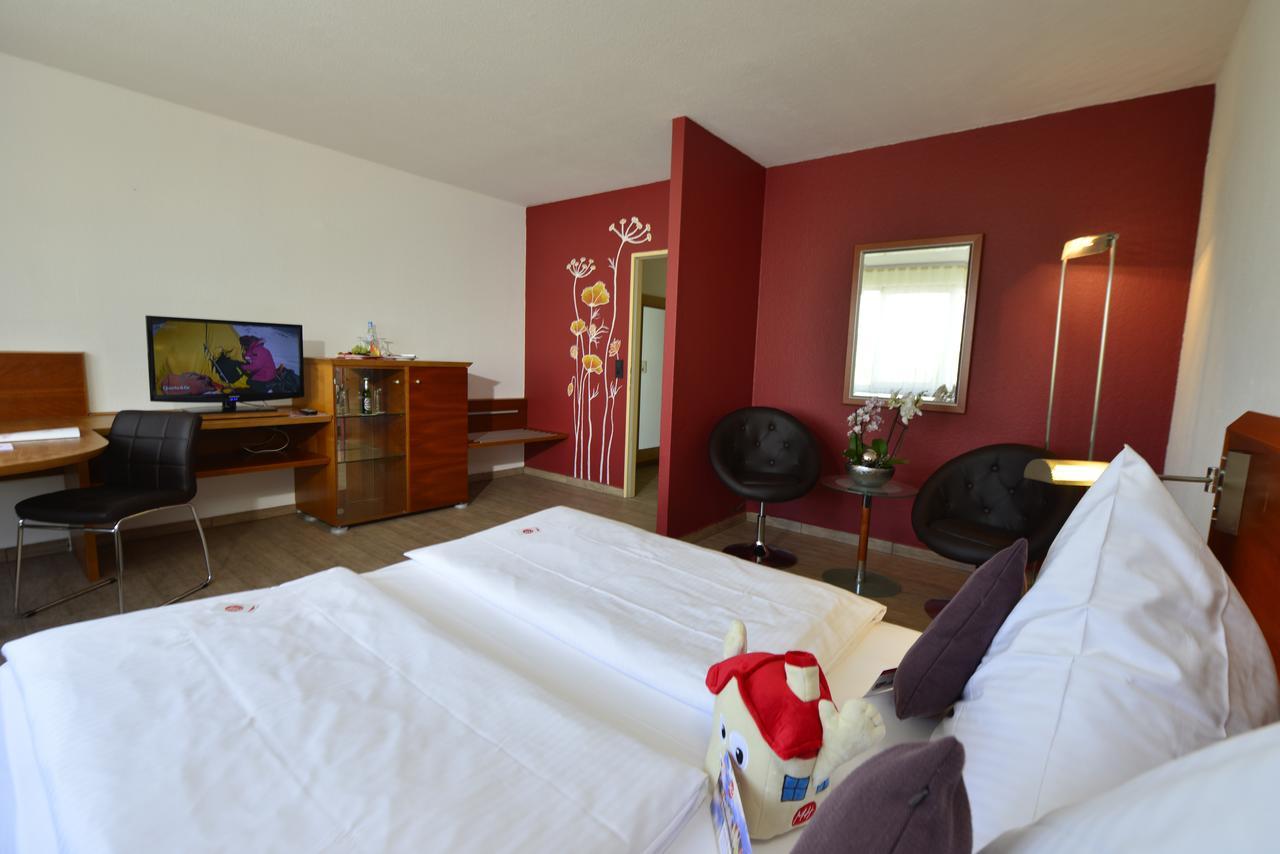 Michel Hotel Frankfurt Airport Rüsselsheim Kültér fotó