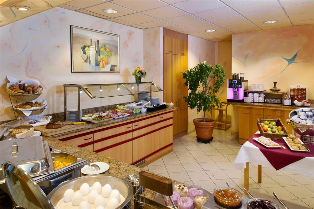 Michel Hotel Frankfurt Airport Rüsselsheim Étterem fotó